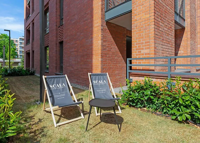 Premiem Cube In Center By Lion * Gdańsk