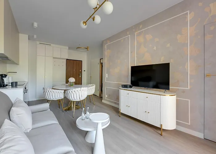 Premiem Cube In Center By Lion *